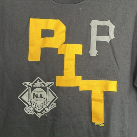 NWOT Pittsburgh Pirates Tshirt Adult X-Large Black MLB Baseball 100% Cotton - Picture 2 of 8